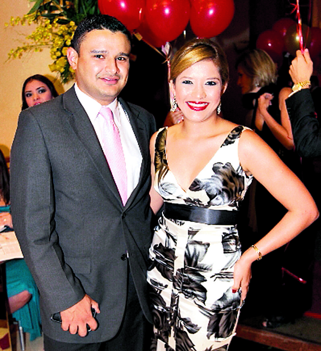 Michael Caballero y Azella Restrepo.()