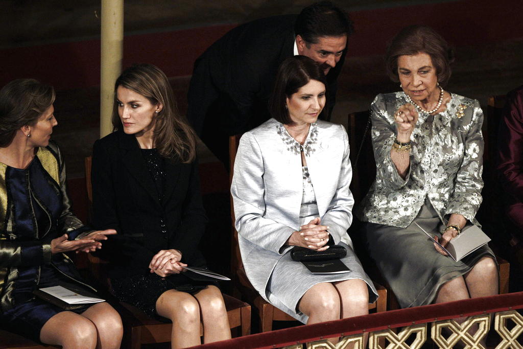 La reina doña Sofía,la primera dama de Panamá, Marta Linares,la princesa de Asturias;doña Letizia; y la primera dama de Colombia, Clemencia Rodríguez,d-iz. Foto/EFE<br>