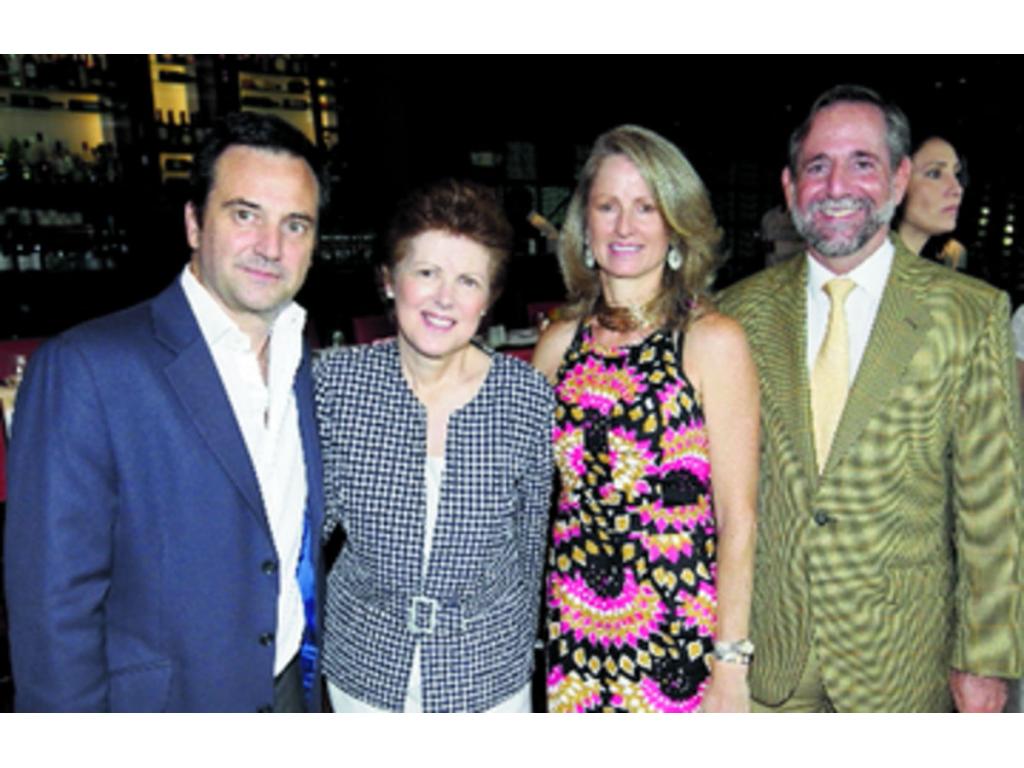 2. José Baizan, Aurora Eleta, Yolanda Eleta de Varela y Juan de la Sierra.