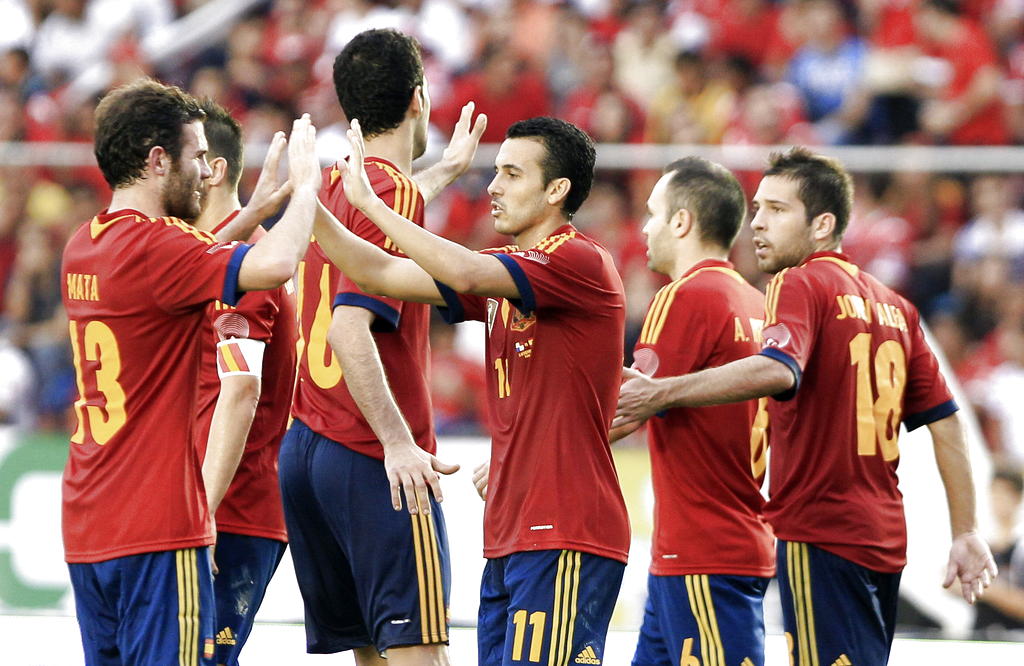 Jugadores españoles celebran después de anotar un gol ante Panamá. EFE<br>