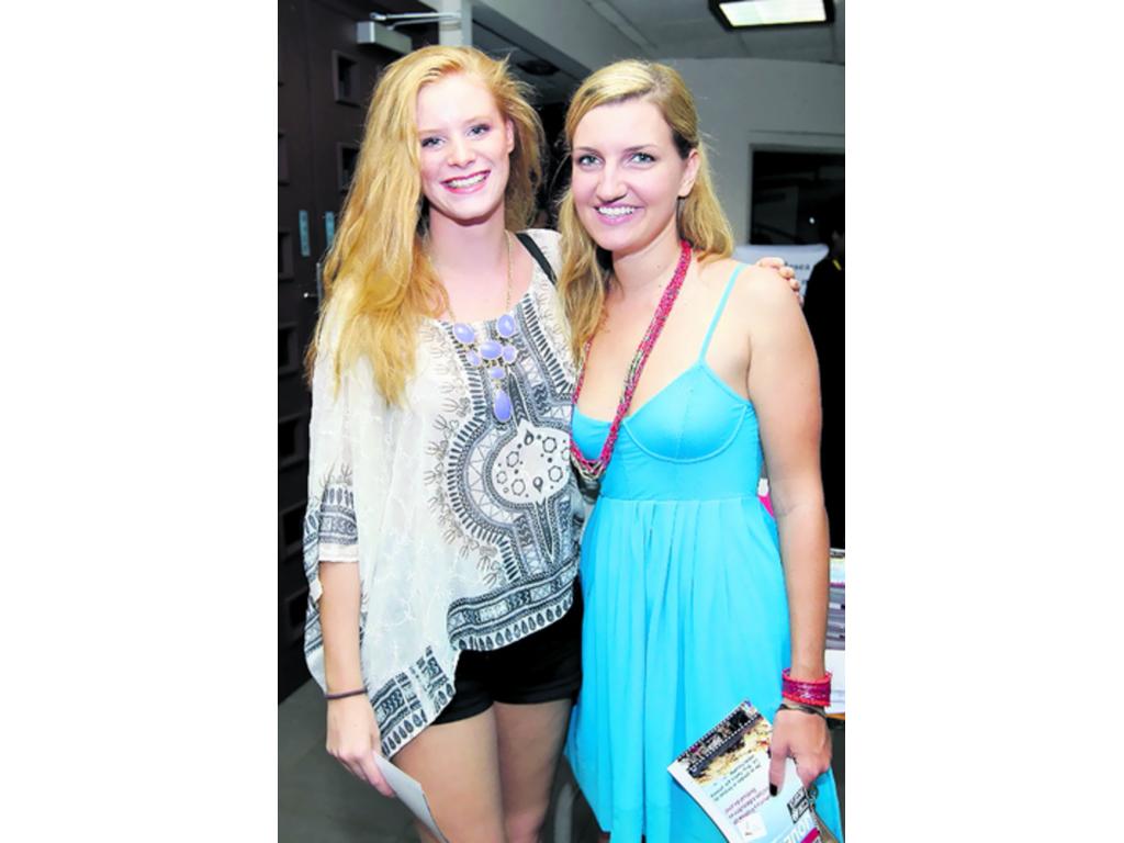 6. Tara Van Der Kolk y Emina Kobiljan.