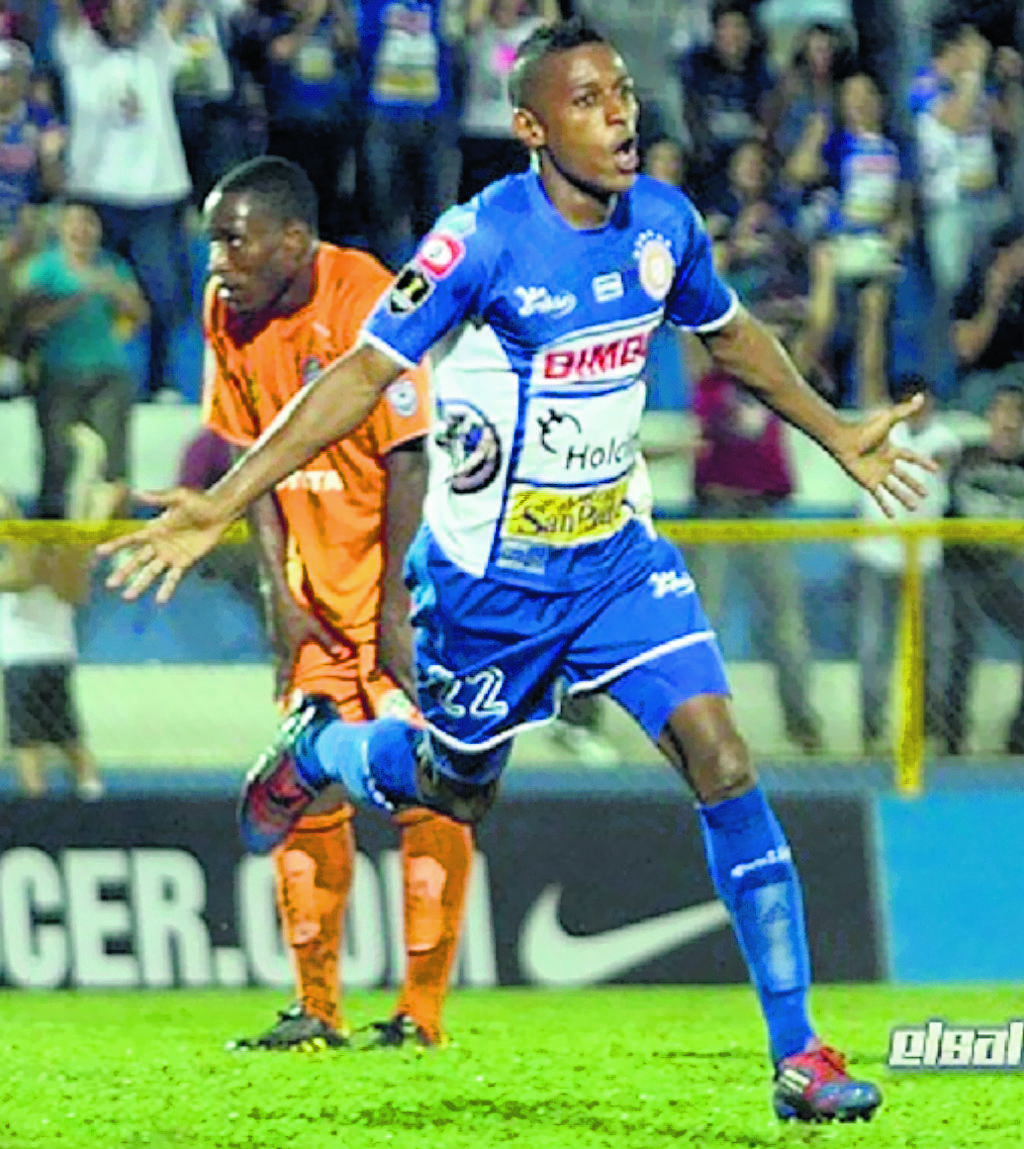 Final. Yuyu Muñoz busca coronarse en El Salvador con Metapán.()