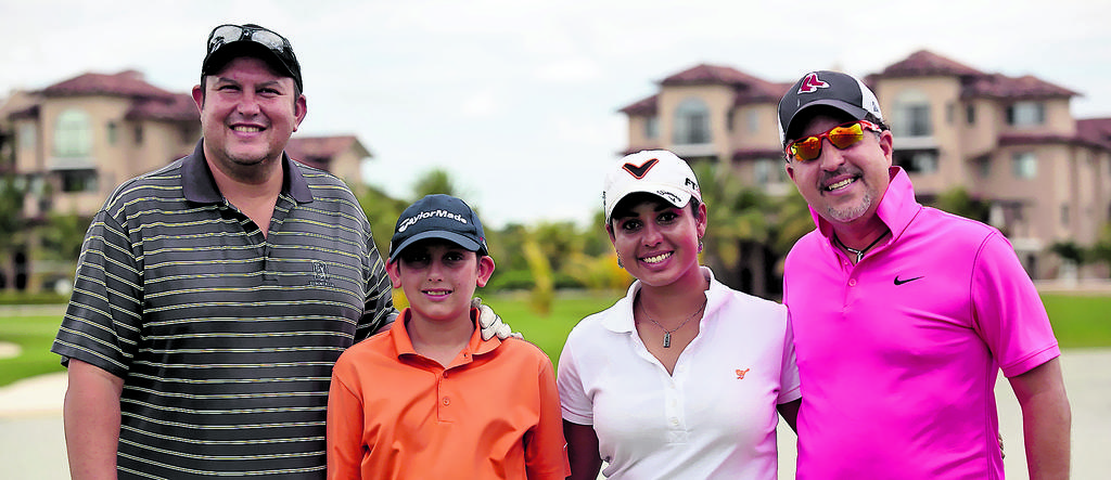 Alejandro Rodríguez, Alejandro Rodríguez Jr., Karen Gutiérrez y Ricky Echeverría.()