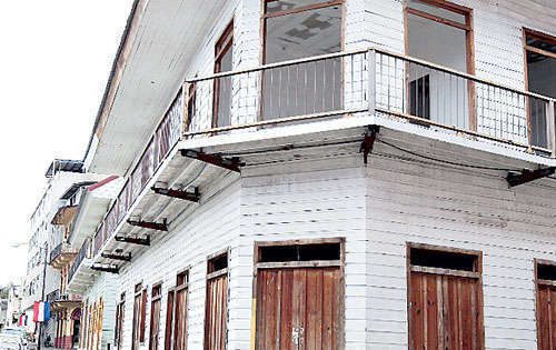 <p>Caserones.Arquitectura afroantillana en Avenida A. </p>