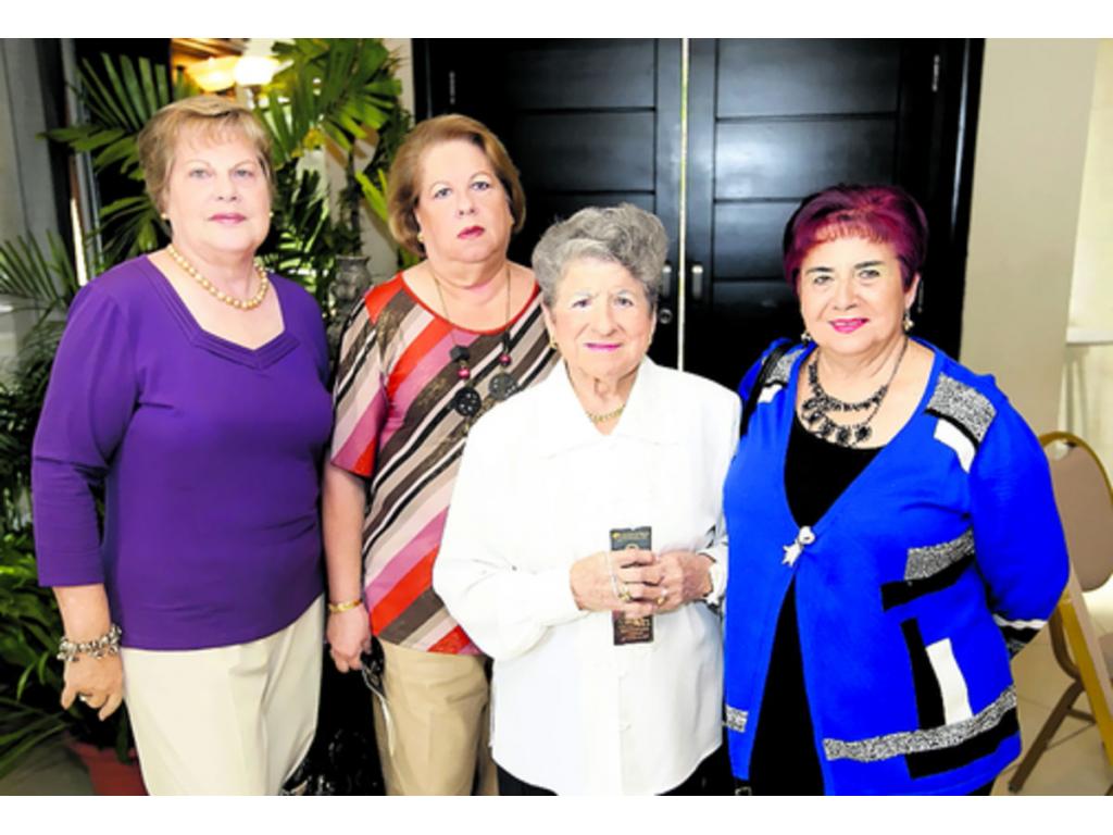 3. Lilia de Sobrino, Cristina Cortizo de Arosemena y Marcia de Quijano.