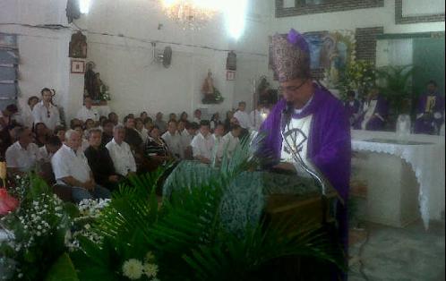 Misa de cuatro jóvenes chinos/Foto. Luis Batista