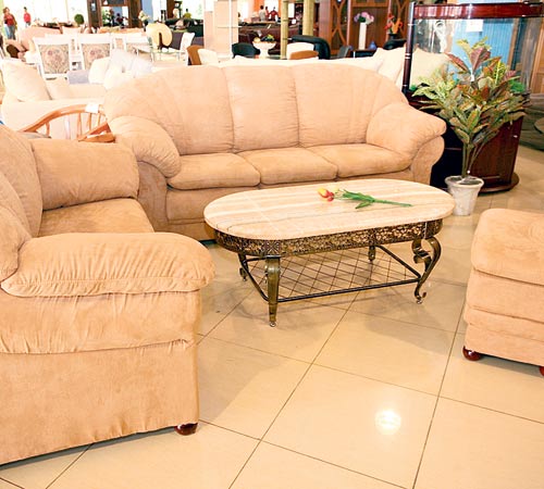 <p>Quejas. Las mueblerías son blanco de reclamos.</p>