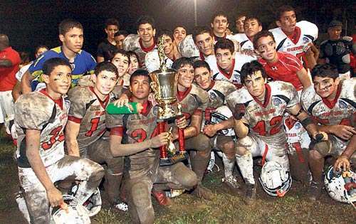 <p></p><p></p><p>Subcampeones. Los Spartans, segundos en la juvenil.</p>