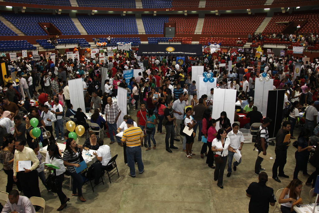 Muchas jóvenes asisiteron de la acticvidad. Foto/Víctor Arosemena<br>