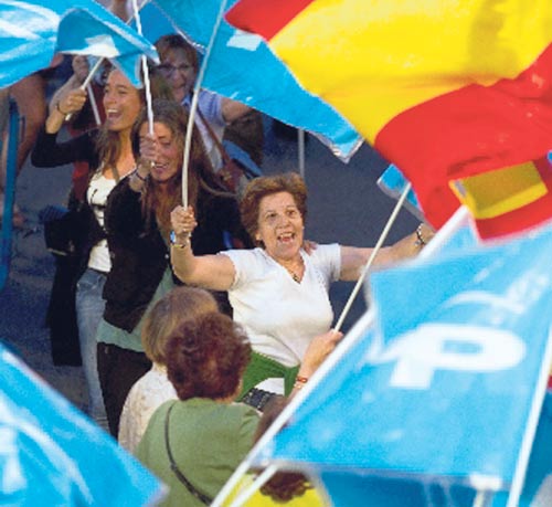 <p>Celebración en la sede del Partido Popular.</p>