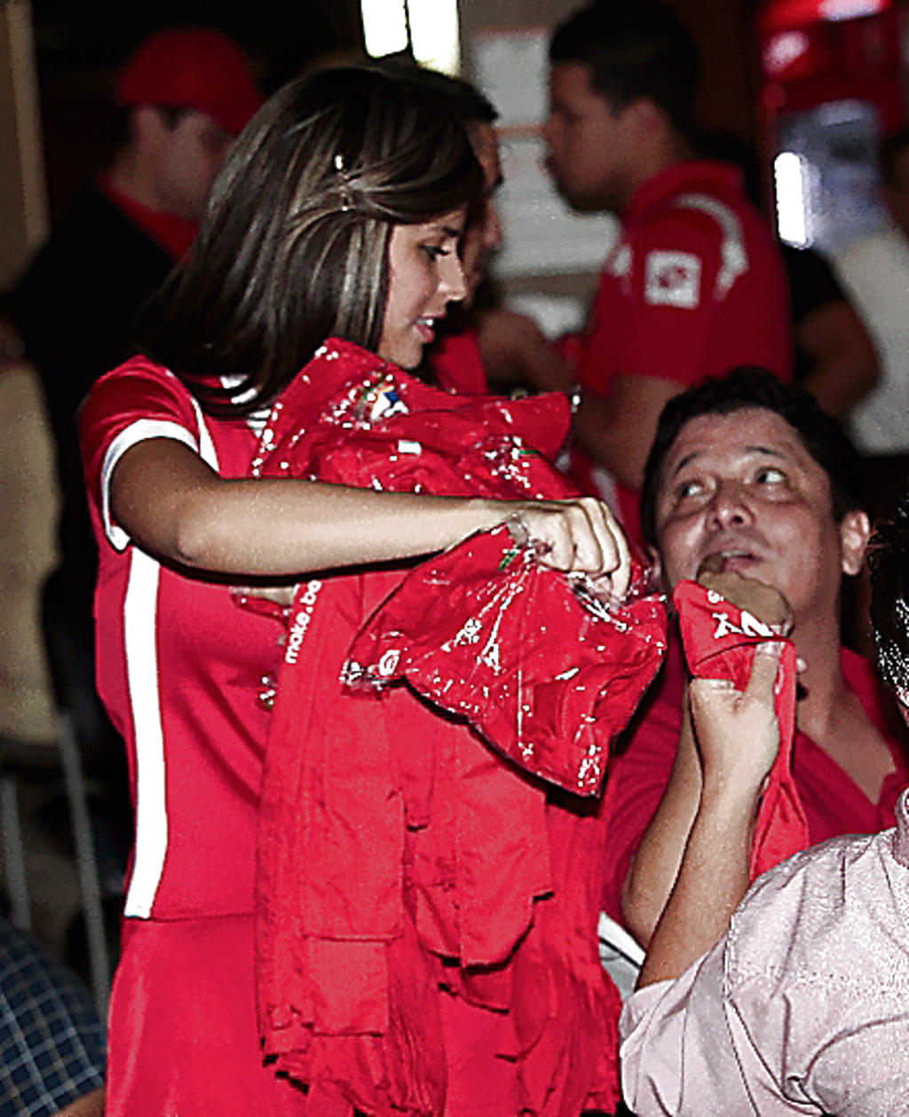 Regalos. Todo era felicidad. (Anayansi Gamez)