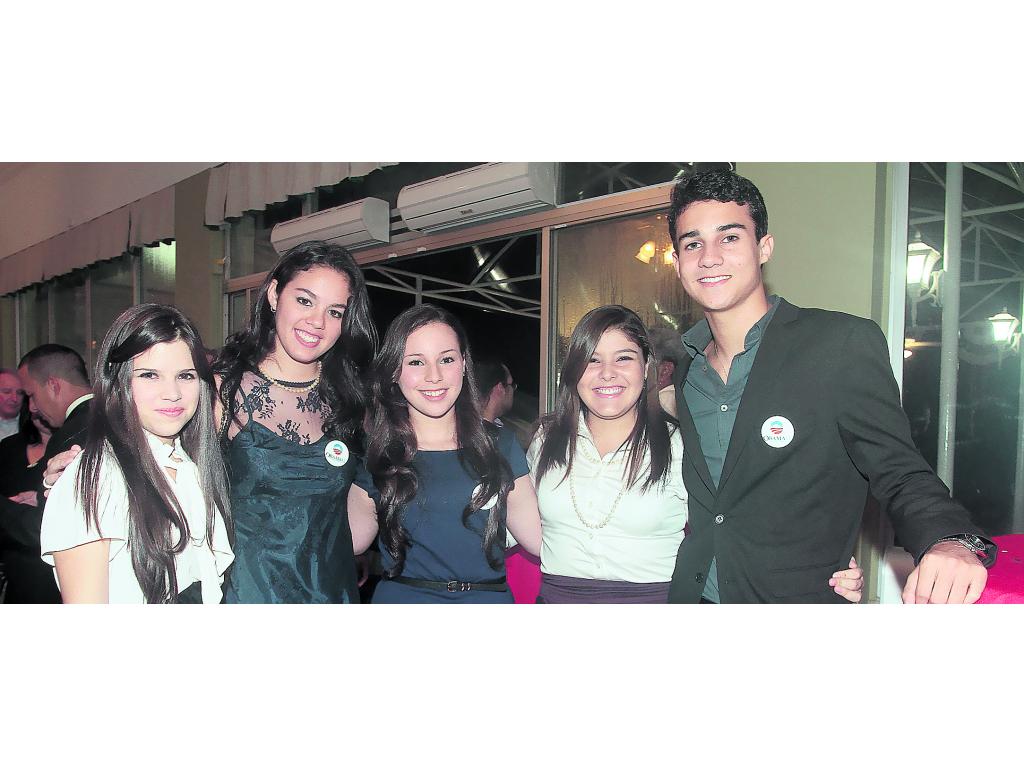 Olga Spiegel, Jacqueline Yap, Diana Abad, Anagabriel Quiroba y Robert Spratt.()
