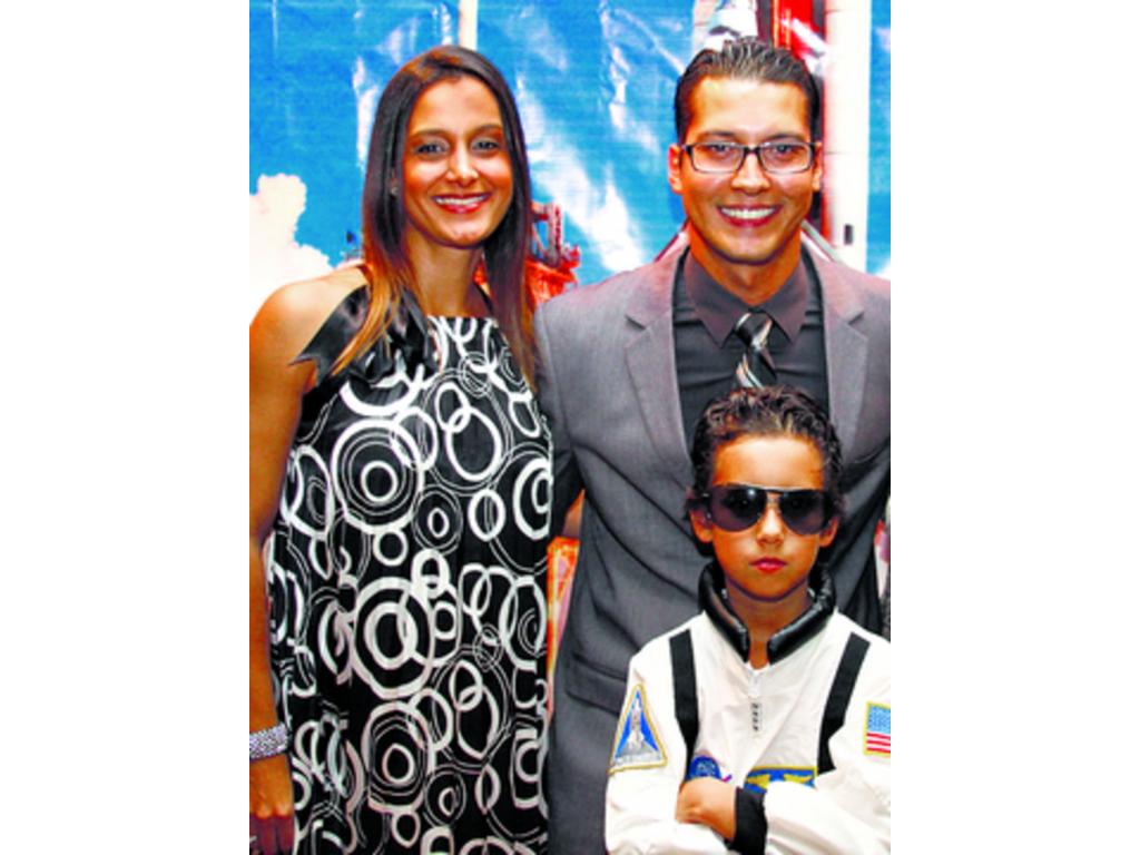 6. Gabriela Alegre, Jorge Alegre y Jorge Alegre Jr.