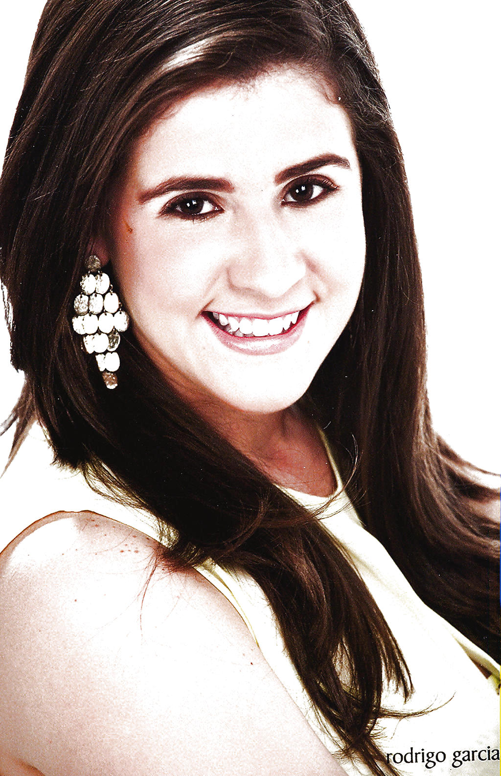 Julia Isabel Castrellón Corcó()