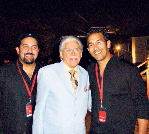 <p>Relevos. Gaitanes junto a Johnny Pacheco fundador Fania.</p>