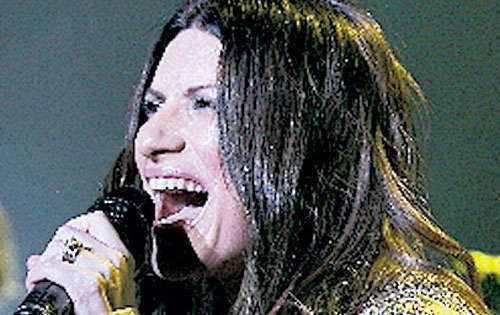 <p>Laura en pleno éxtasis.</p>