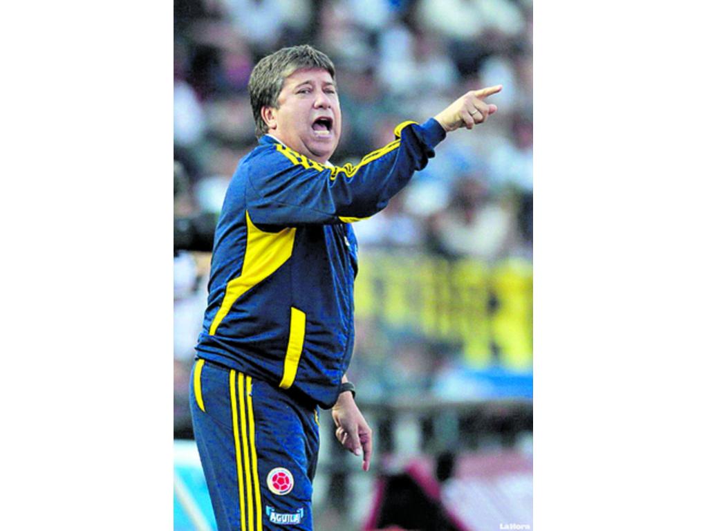 Hernán Darío Bolillo Gómez, El mayor argumento que tiene a su favor el estratega colombiano es su nutrida hoja de vida, ya que ha estado en cuatro mundiales (dos como asistente técnico y uno como entrenador oficial). Bolillo ya llevó a una selección a