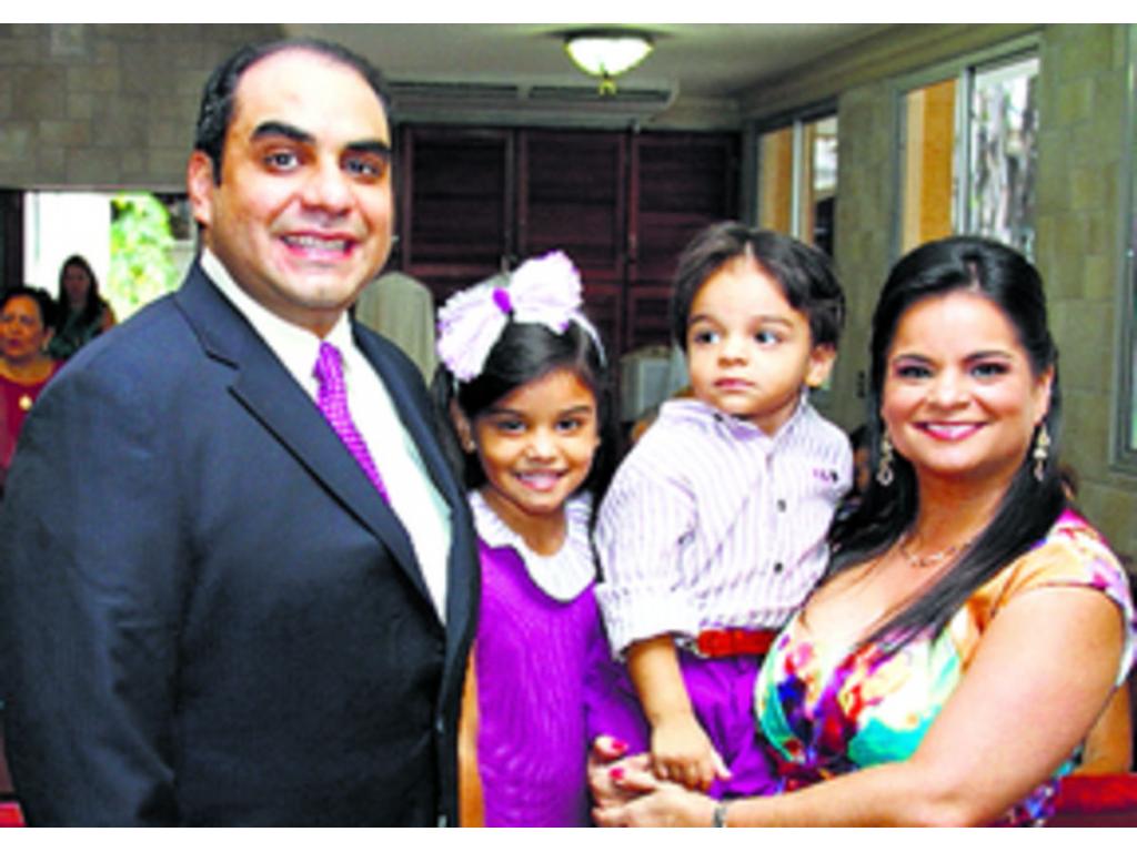 3. Joaquín, Astrid, Fernando Rodríguez y Patricia Castillo.