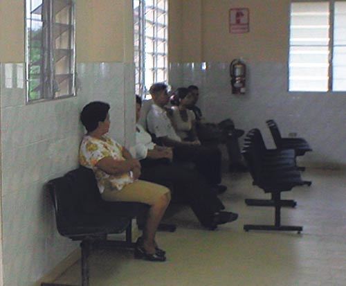 <p>Asistencia. Muchos pacientes viajan desde lejos.</p>