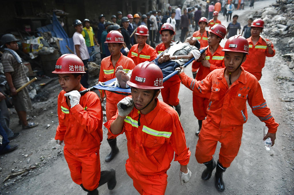 Las labores de rescate continúan. FotoAP