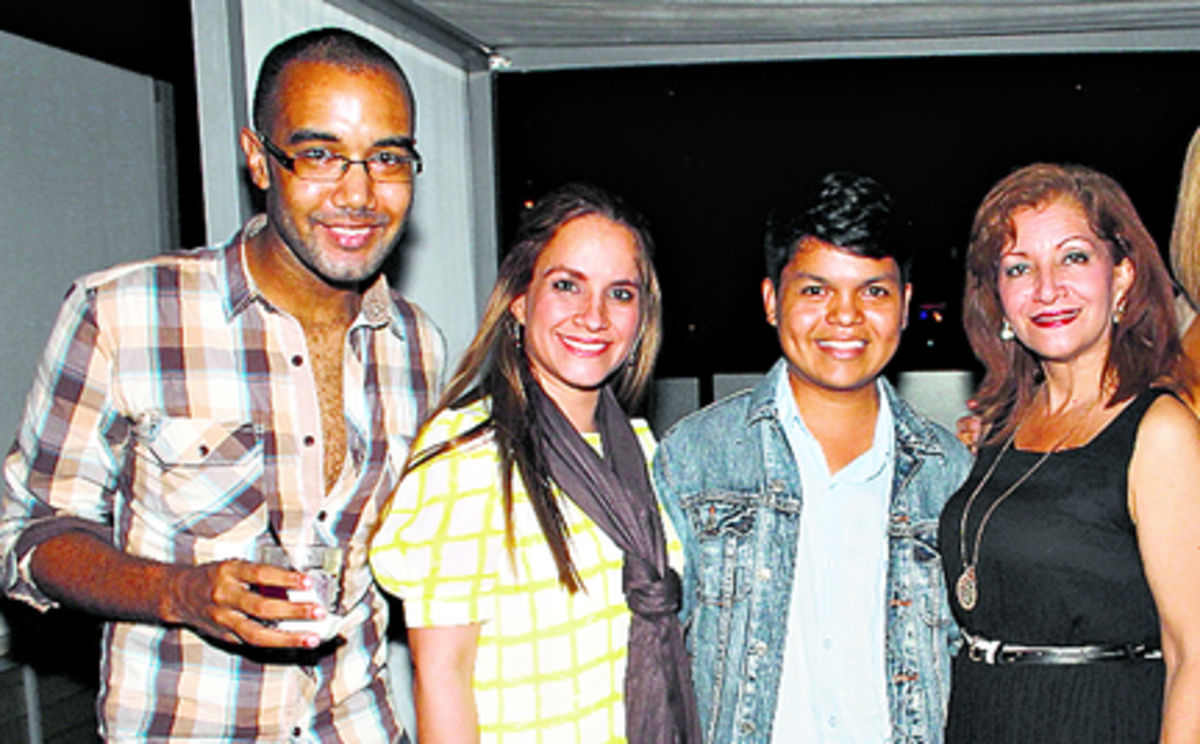 5. Abel Aronategui, Texi González, Eirck González y Ety Testa.