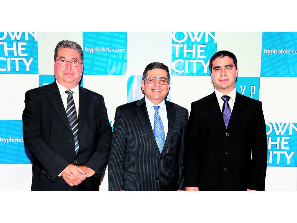 Enrique Porto, Fernando Salazar y Carlos Porto.(Abel Rodríguez)