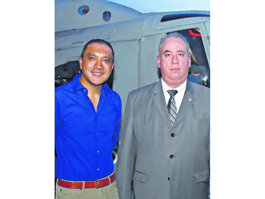 8. Roberto Mendoza y José Ayú Prado.
