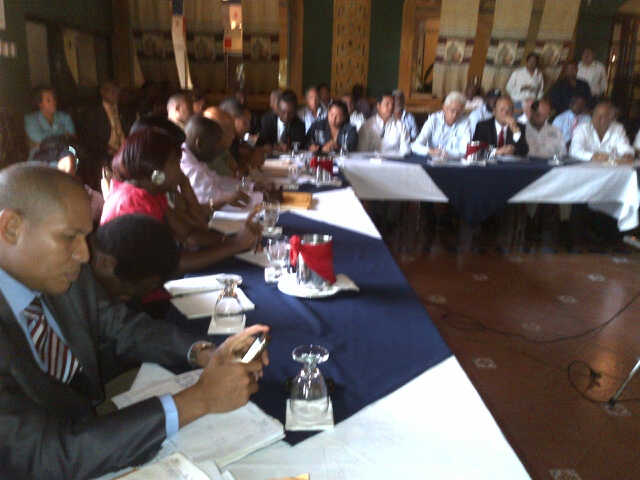 Piden la presencia del ministro de Economía Frank De Lima. Foto/Delfia Cortes<br>