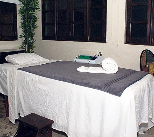 <p>Spa. Máquina para hacer la depilación con cera.</p>