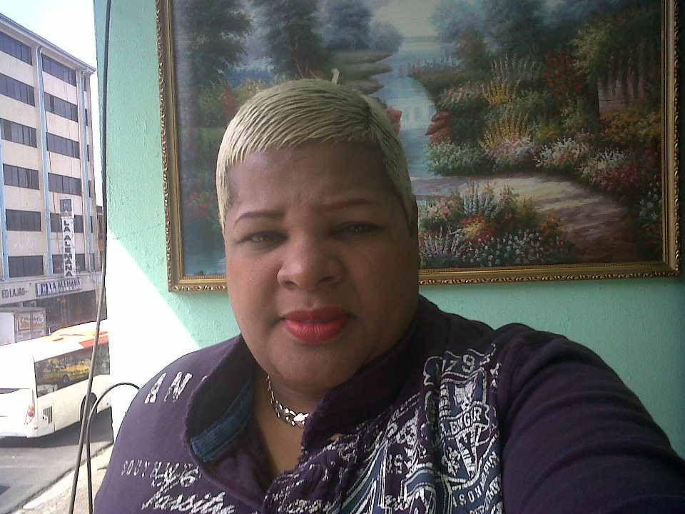 Sarai Blaisell, compañera de fórmula de Esteban Rodríguez. Foto/Facebook<br>
