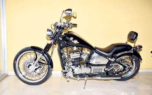 <p>Motor: 350cc</p>