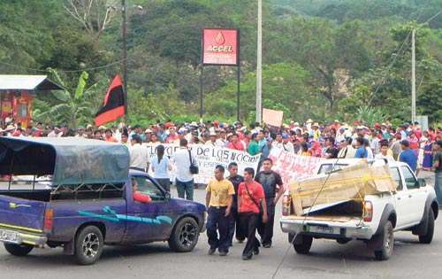 <p>Rechazo. No aceptan minerías en la comarca.</p>