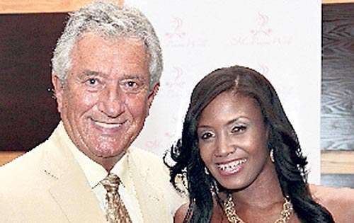 <p>David Mermel fue parte del jurado que evaluó el desempeño de las participantes.</p>