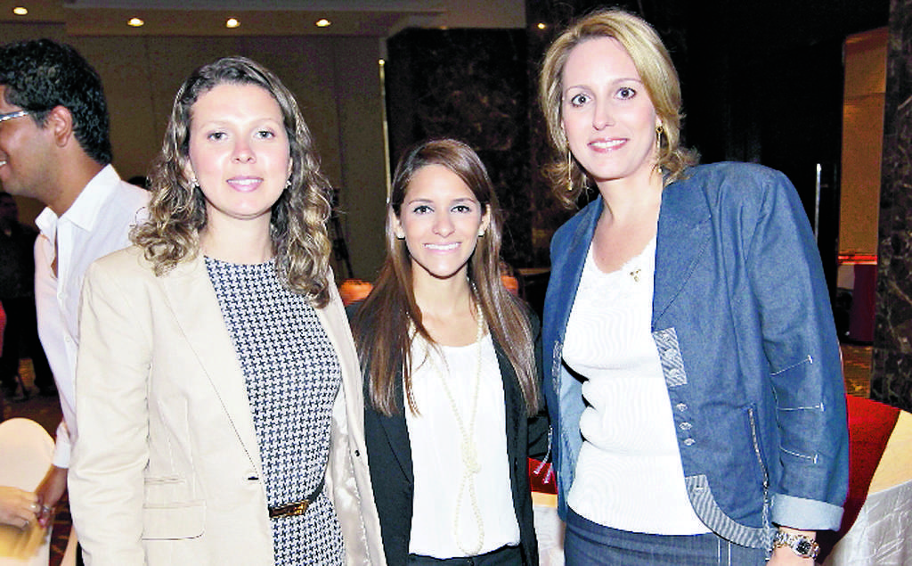 5. Savana Pires, Bianca Jaén y Raquel Robleda.