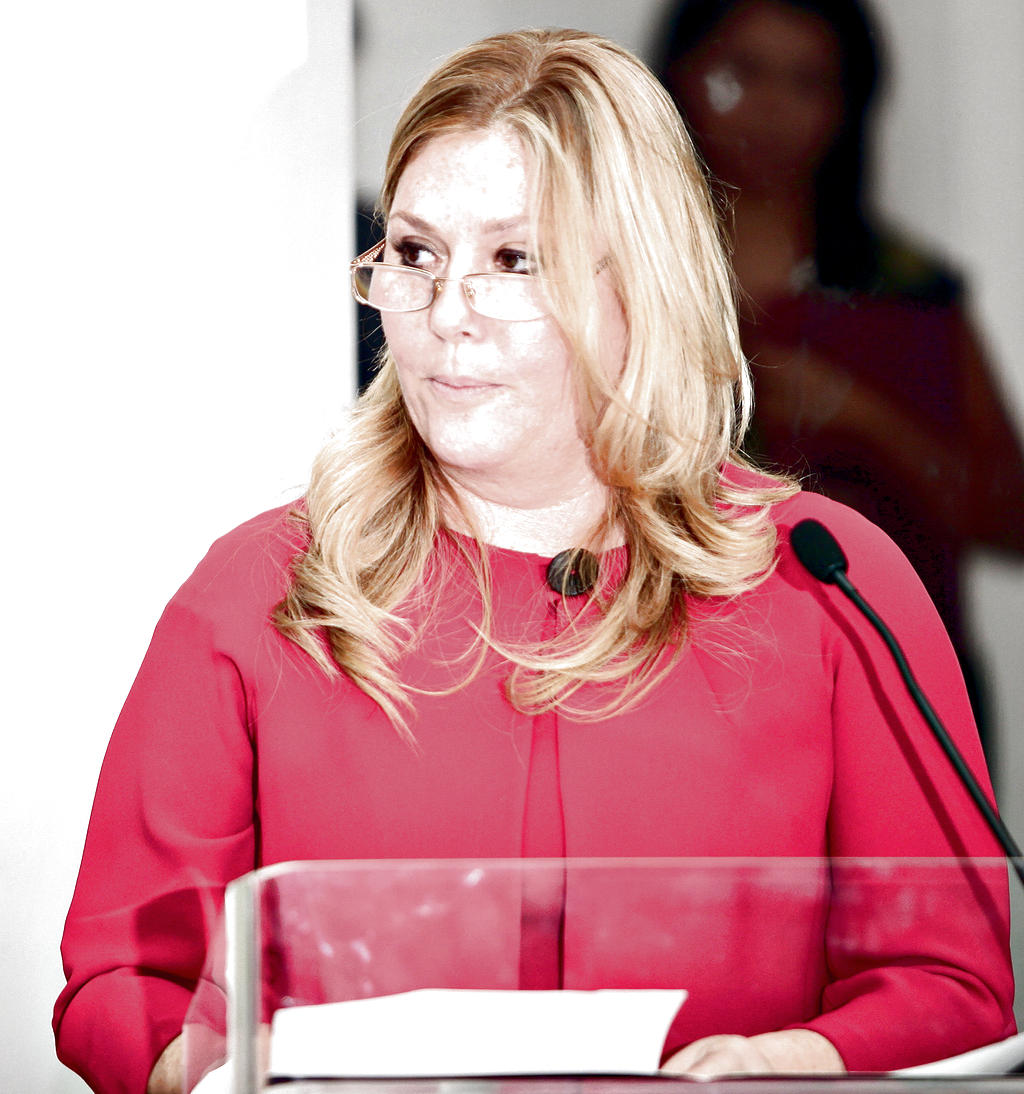 Protagonista. Emmanuel Jaffelin, filósofo y muy crítico del sistema penitenciario, y la obra El Principito, que se presentará todos los días.(Abel González)