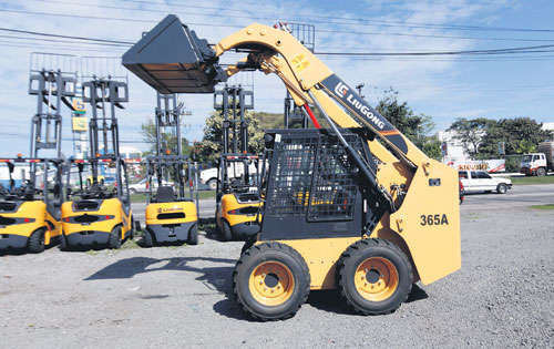 <p>Motor: Yanmar turboalimentado </p>