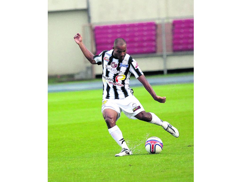 Guerrero. Jean McLean, defensor del Tauro FC.(Anayansi Gamez)
