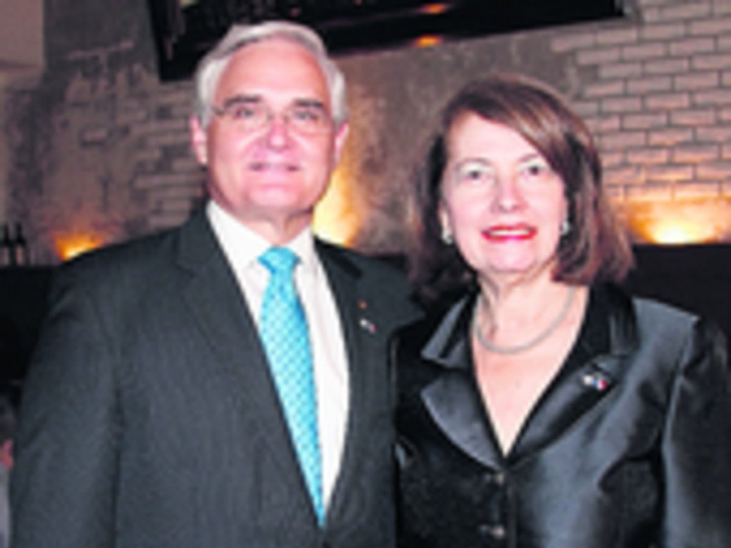 3. Jorge Luis Quijano y Marcia de Quijano.