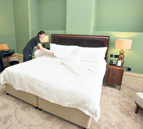 <p>Estrategia. Los hoteles nuevos y los que ya llevan tiempo en el mercado apuestan por el buen servicio para atraer a sus clientes. </p>