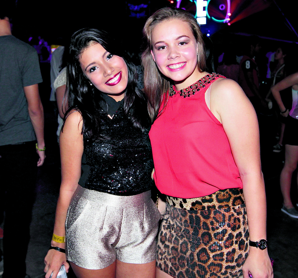 Luisa Santiago y María Egunnman.()