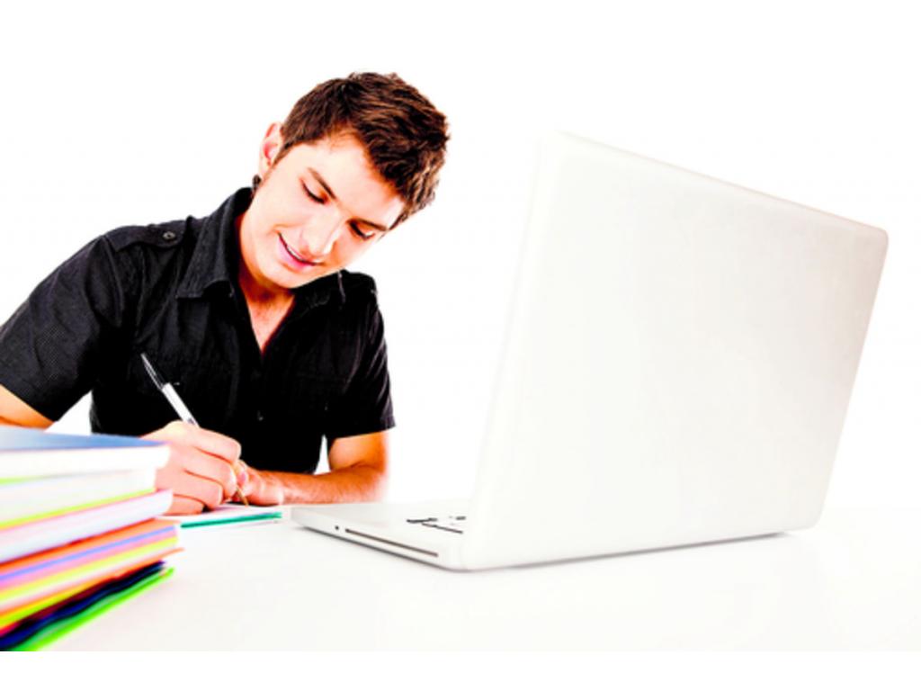 Trabajar le hace una persona responsable y organizada en sus tiempos y espacios. Si tienes la posibilidad de hacerlo, no la dejes ir, pero tome esto como un entrenamiento para desarrollar en un futuro su carrera de tiempo completo.()
