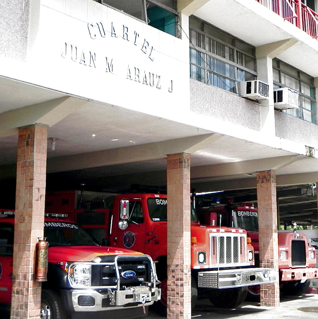Necesidad. Hay pocos camiones de bomberos.(Mayra Madrid)