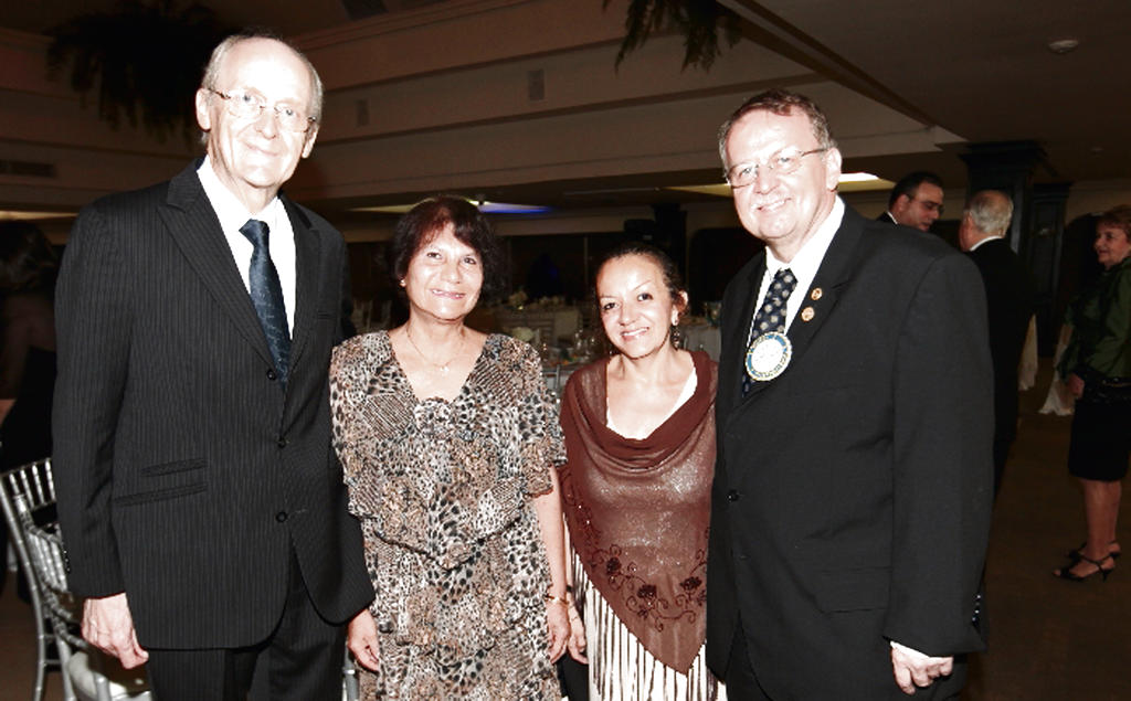 Josef Wurms, Myriam de Wurms, Ana de Geib y Hubert Geib.()