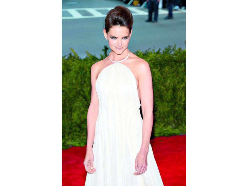 Katie Holmes sigue dieta basada en frutas, verduras y arroz blanco.