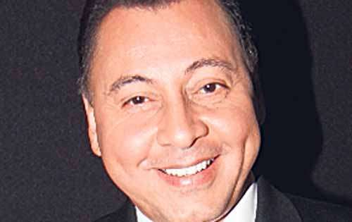 <p> José Escobar.</p>