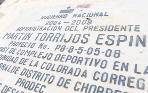 <p>Recordatorio. Solo quedan las placas de los proyectos.</p>