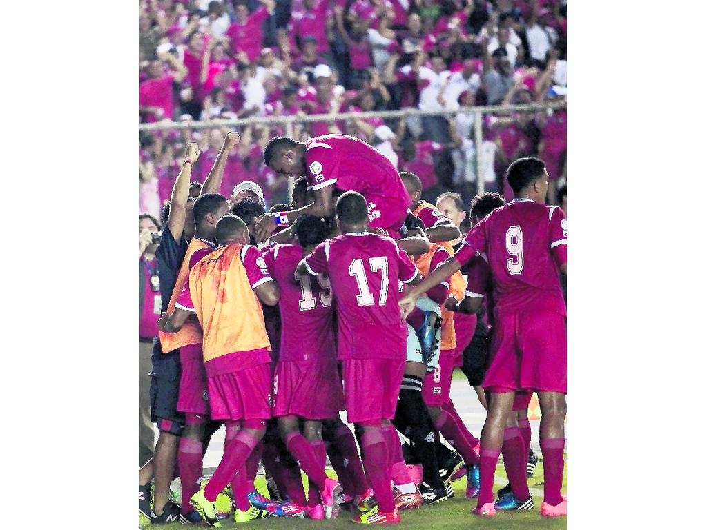 Plantel. .Jugadores del equipo panameño .(Anayansi Gamez)