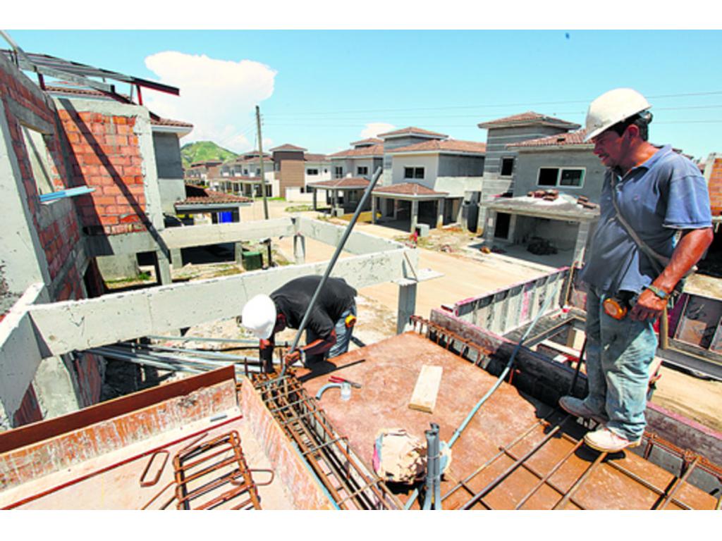 La construcción de viviendas de interés preferencial ha dinamizado la industria.(Archivo)