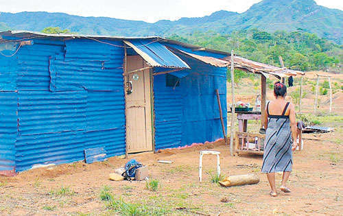<p></p><p>Ambos sectores adolecen de problemas derivados de su crecimiento, como precarismo, delincuencia, carencia de agua potable, transporte público, alcantarillados, pobreza, entre otros.</p>