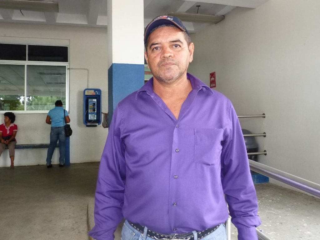 Bolívar Espinoza, padre del joven. Foto/José Vásquez